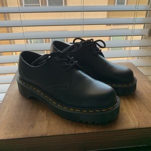 Dr. Martens 1461 WOMEN'S SMOOTH LEATHER OXFORD SHOES Women size 6